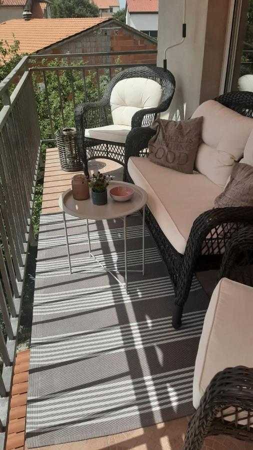 Apartman Debora Sa Privatnim Bazenom Pula Dış mekan fotoğraf