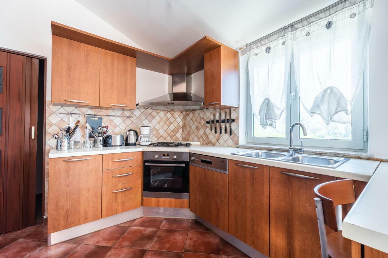 Apartman Debora Sa Privatnim Bazenom Pula Dış mekan fotoğraf